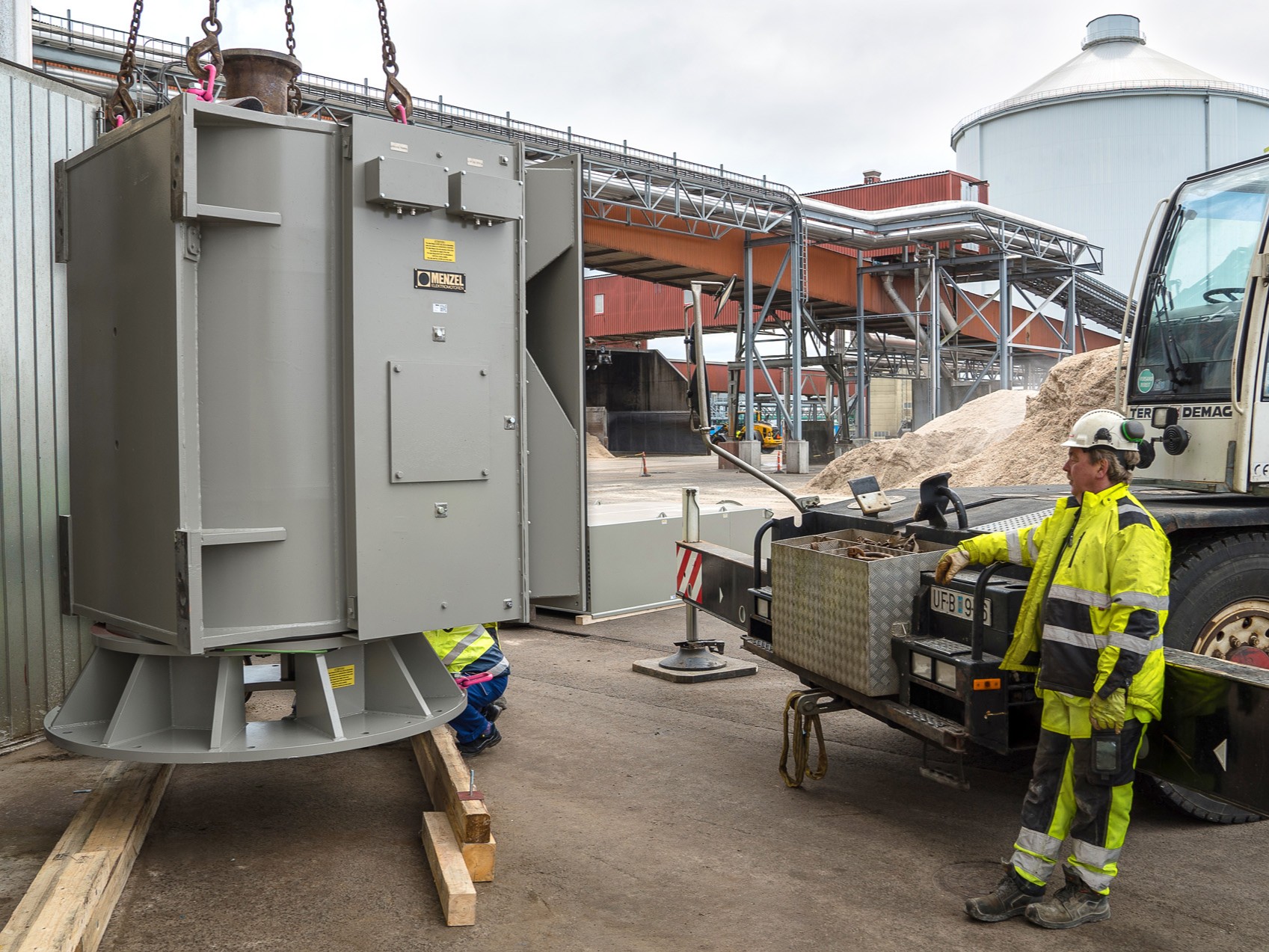 Custom-adapted vertical LV motor to be installed at sugar factory Custom-adapted vertical LV motor to be installed at sugar factory