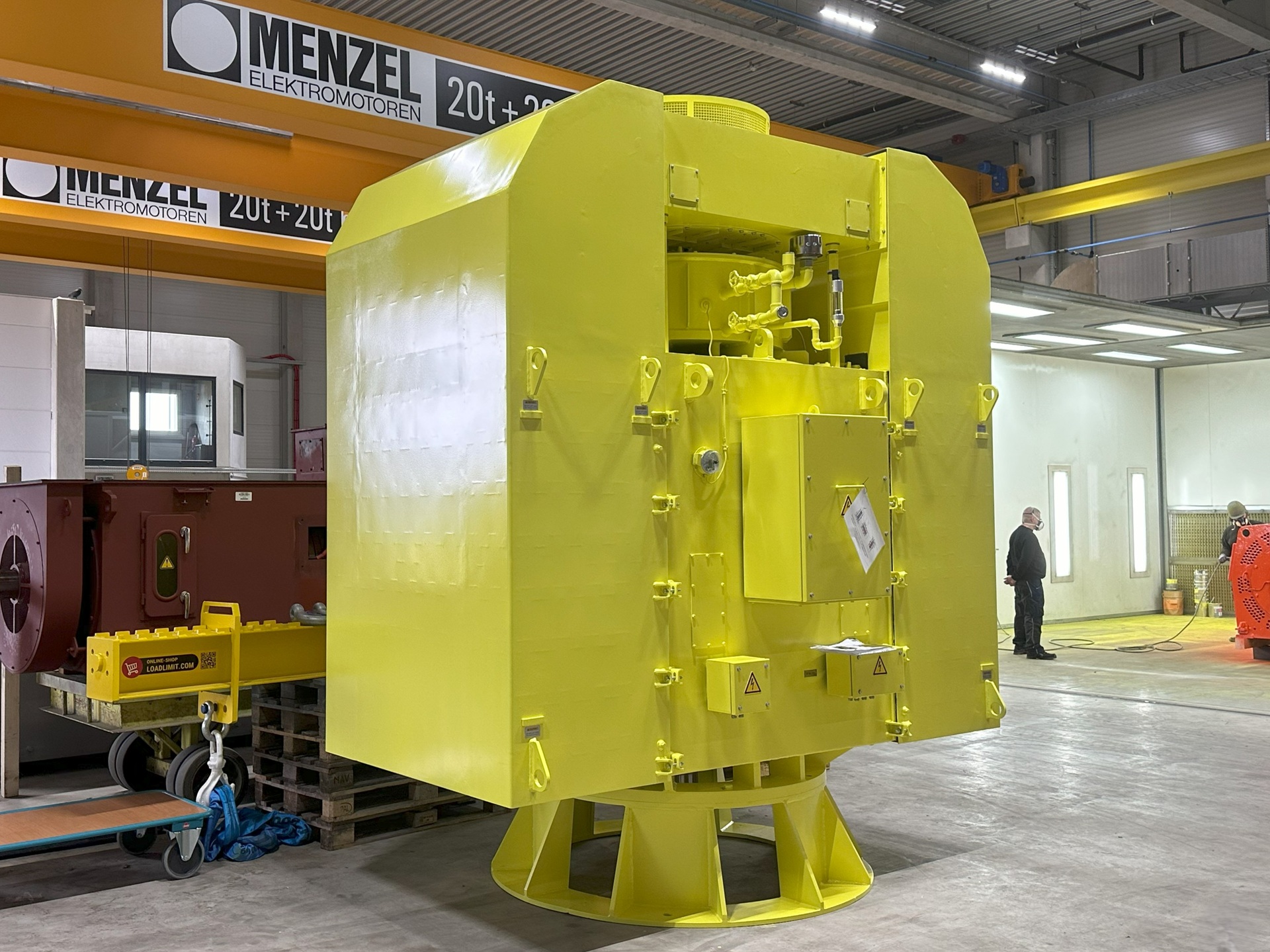 4160 V pump motor for high down-thrust forces 4160 V pump motor for high down-thrust forces