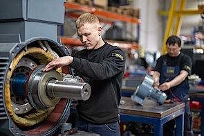 Reconditioning of an electric motor